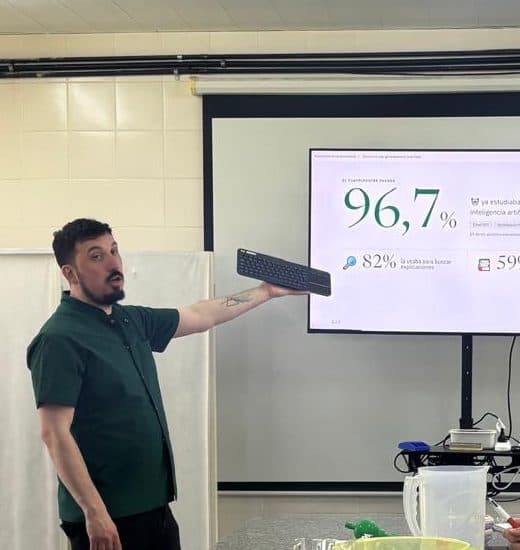 An immunology class at FCV-UBA, where AI tools are now part of how we teach.